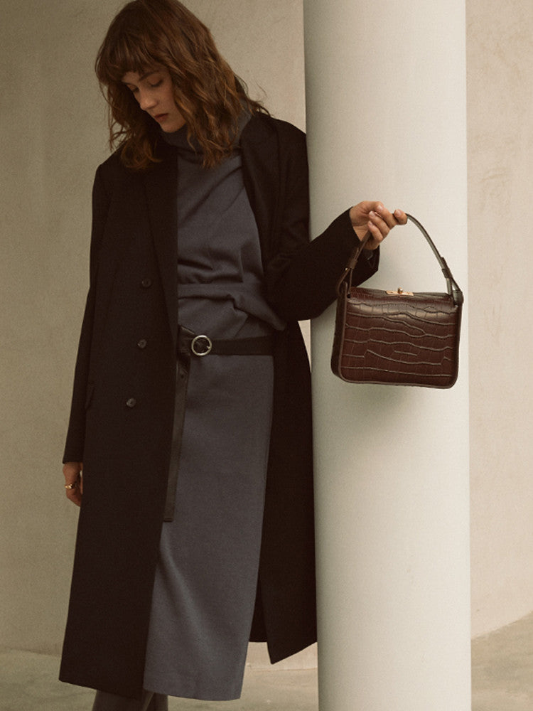 Elegant Genuine Leather Handbag for Daily Use