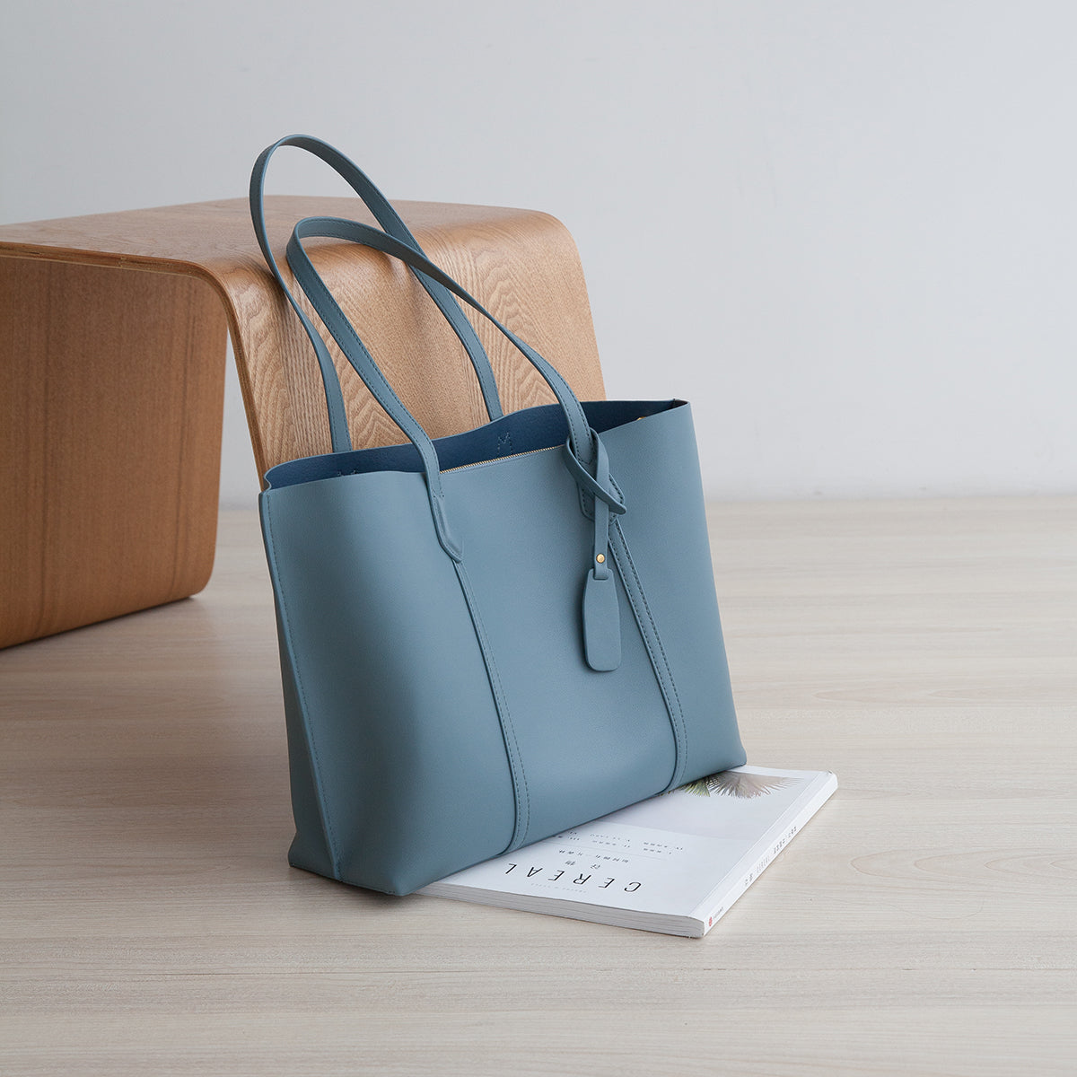 Spacious Genuine Leather Shoulder Bag for Modern Lifestyle