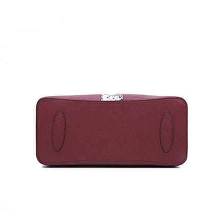 Genuine Cowhide Shoulder Bag – Stylish Everyday Carry