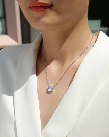 Platinum Plated Moissanite Necklace – Compact Luxury That Shines