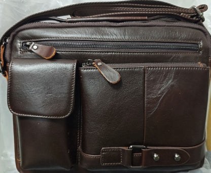 Genuine Leather Men’s Messenger Bag – Timeless Design